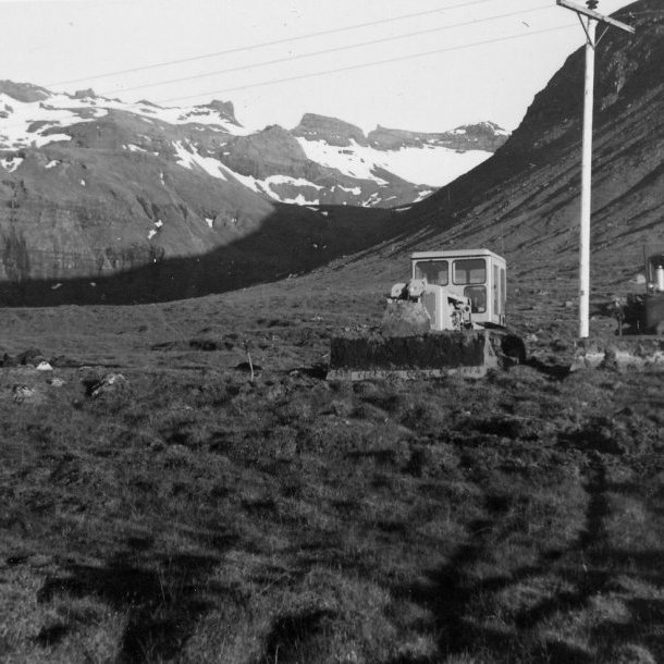 Jarðýtur í Útsveit