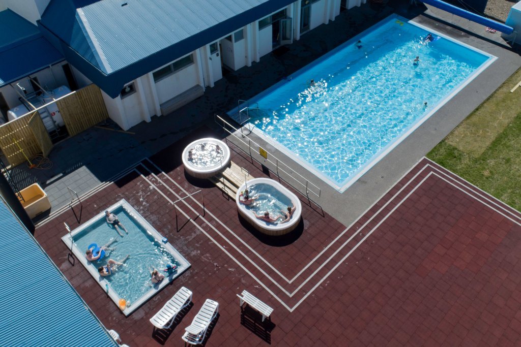 grundarfjordur swimming pool snaefellsnes