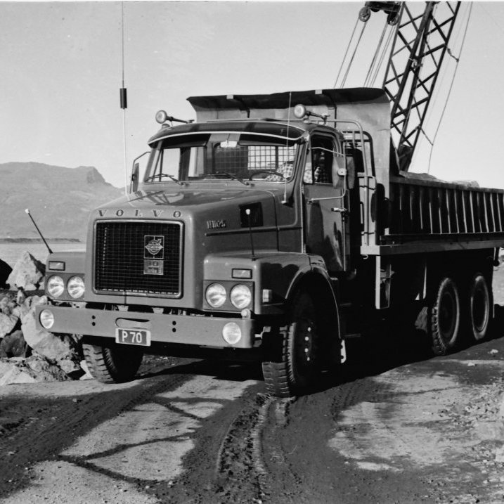 Unnið að hafnargerð á Arnarstapa sumarið 1976. Ágúst Sigurjónsson, Grundarfirði.