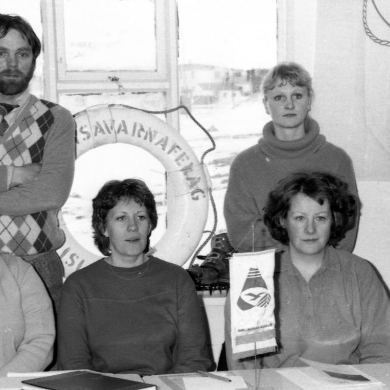 Stjórn Slysavarnadeildarinnar Snæbjargar árið 1981. Ólafur Guðmundsson, Jóhanna Guðmundsdóttir, Rósa Jóhanna Sigurþórsdóttir, Helga Elísabet Árnadóttir og Salbjörg Nóadóttir.
