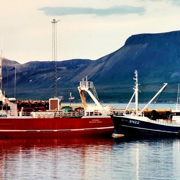 Krossnes SH-308 liggur við Norðurgarð.