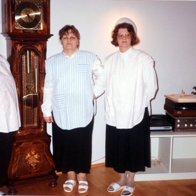 Starfsfólk Dvalarheimilisins Fellaskjól á fyrstu árum þess. Talið frá vinstri Eygló Guðmundsdóttir, Jóhanna Gústafsdóttir forstöðukona og Hulda Jeremíasdóttir.