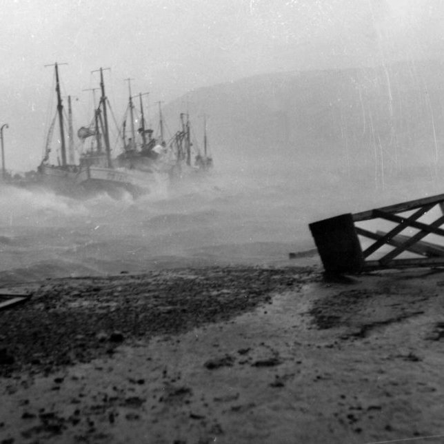 Hér er mynd frá Bæring af einum stóra sunnan, mynd tekin frá Grundarfjarðarhöfn