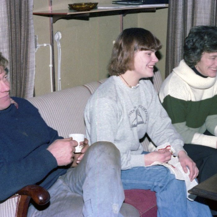 Skemmtileg mynd af þeim hjónum Grími Haraldssyni og Svövu Axelsdóttur, á milli þeirra er Bryndís Vilhjálmsdóttir.