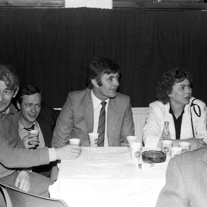 Afmælisfagnaður í Samkomuhúsinu. Hér eru þau saman, talið frá vinstri, Ólafur Ólafsson, Þór Geirsson, Gunnlaugur Þorláksson, Þórdís Jeremíasdóttir og Runólfur Þorkelsson.