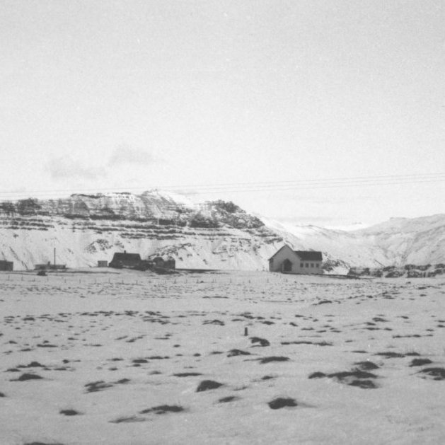 Horft yfir Grafarnes frá Hjaltalínsholti að Grundarfjarðarkirkju.