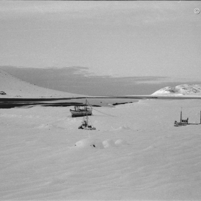 Bátar voru teknir upp við Kirkjufellsvog.