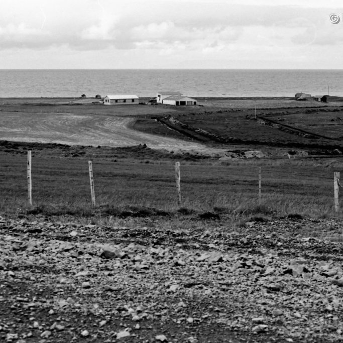 Frá Vatnabúðum. Bakki til hægri.