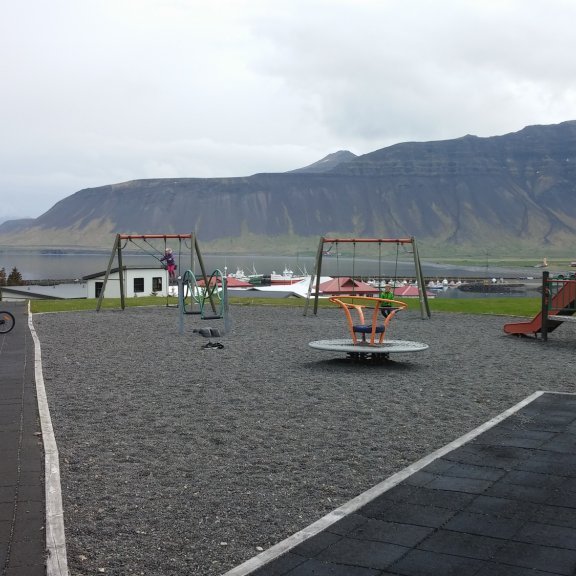 Skólaleikvöllurinn