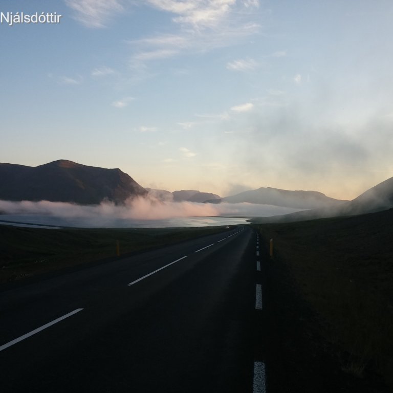 Þoka yfir Urthvalafirði