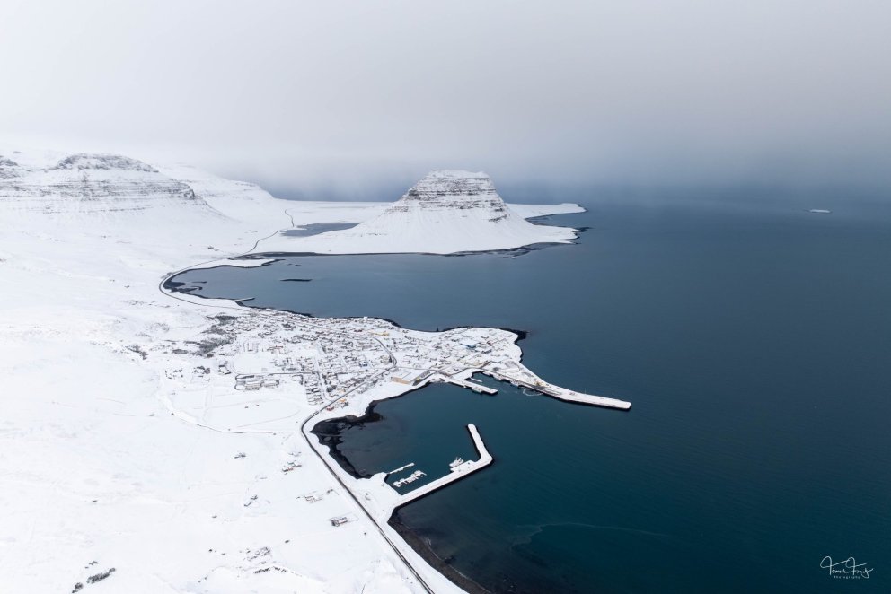 Deiliskipulagstillögu Grundarfjarðarhafnar breytt eftir kaup á Nesvegi 4
