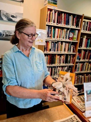 100 ára afmæli bókasafns